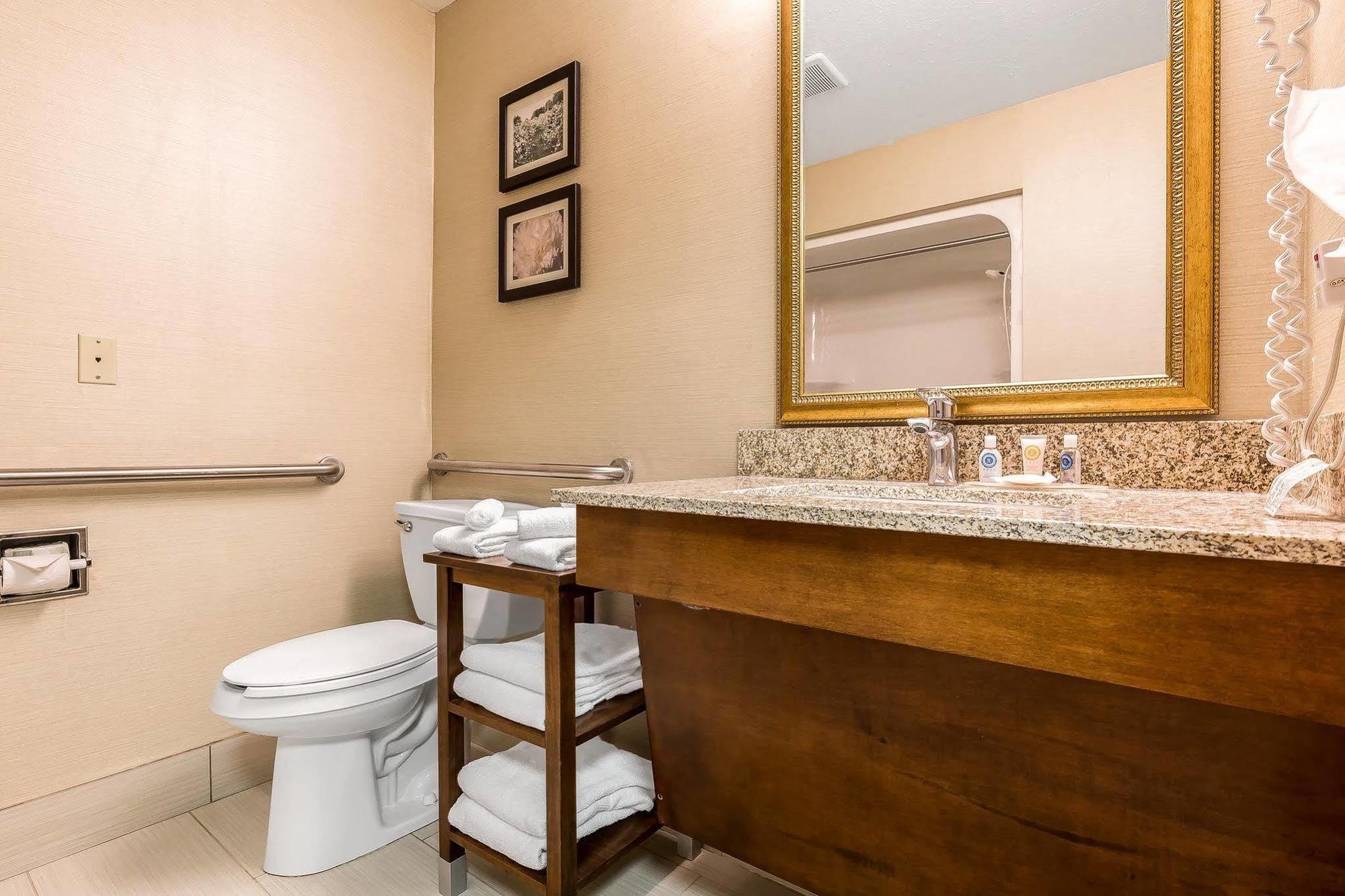 Comfort & Mishawaka-south Bend 2*